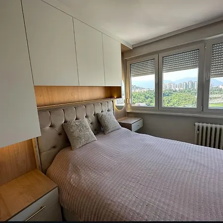 Noor Apartment *