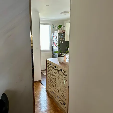 Noor Apartment